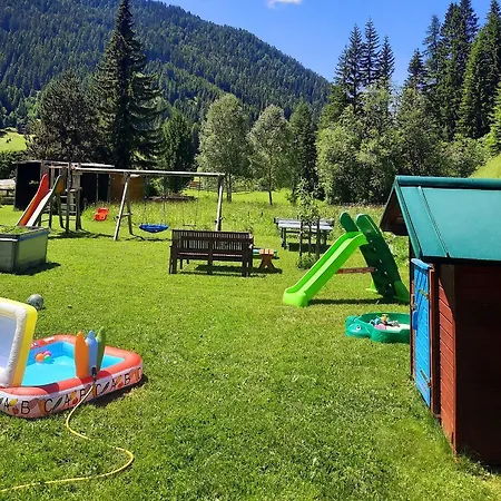 Schiffer Apartman Innerkrems