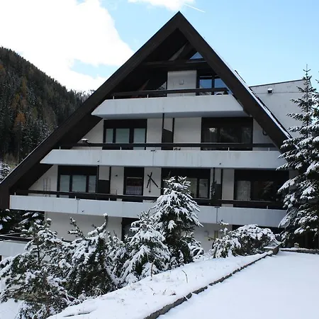 Ski- Und Wander Schiffer Innerkrems