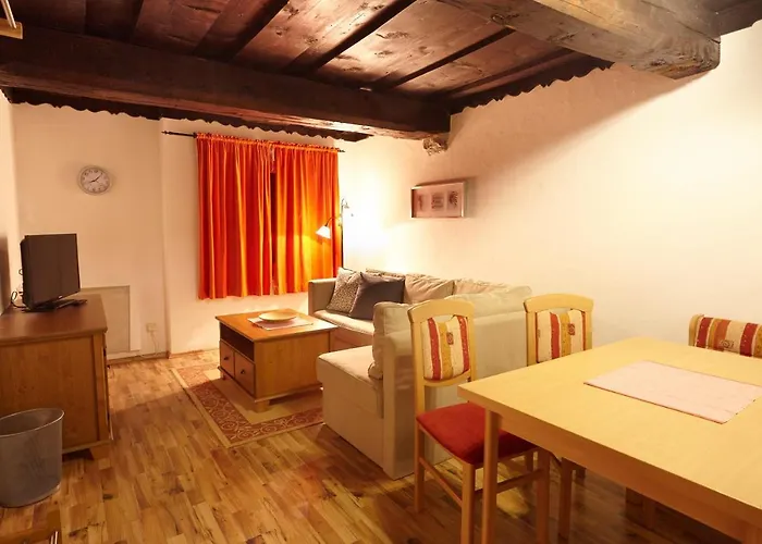 Schiffer * אינרקרמס